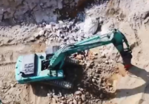 Kobelco Excavator 480 (Zero 220 油壓炮)